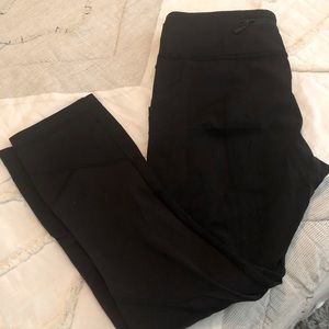 Lululemon Pace Rival High Rise Crop 22”